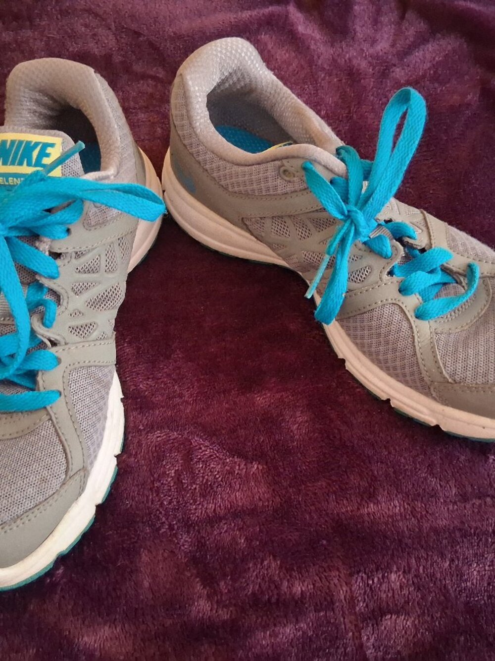 Nike Air  Relentless 2 Running Shoe Grey and Teal 7